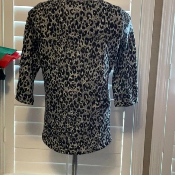 Rebecca Malone Black and Gray Leopard Print Sweater - Picture 4 of 7